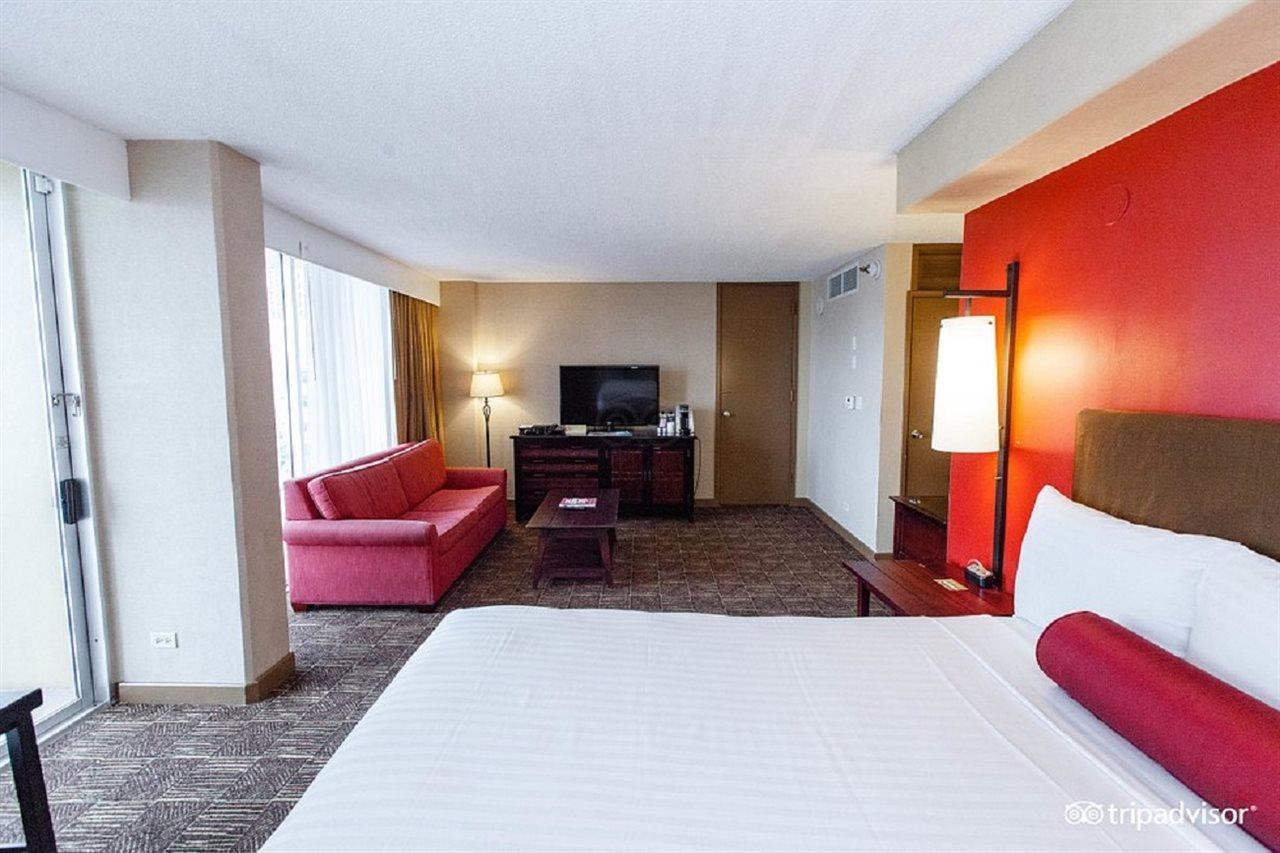 Aston Waikiki Hotel