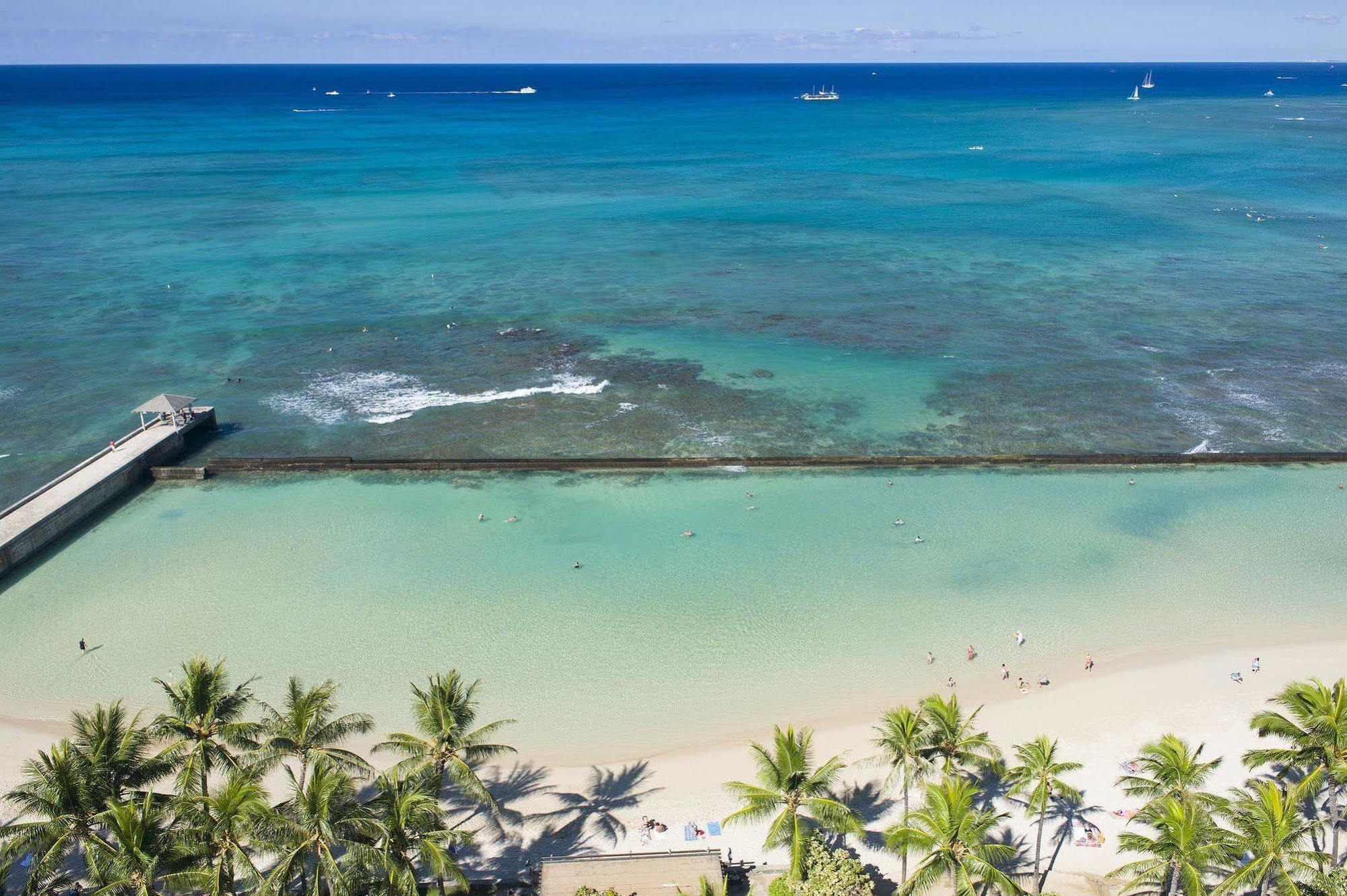 Aston Waikiki 4*